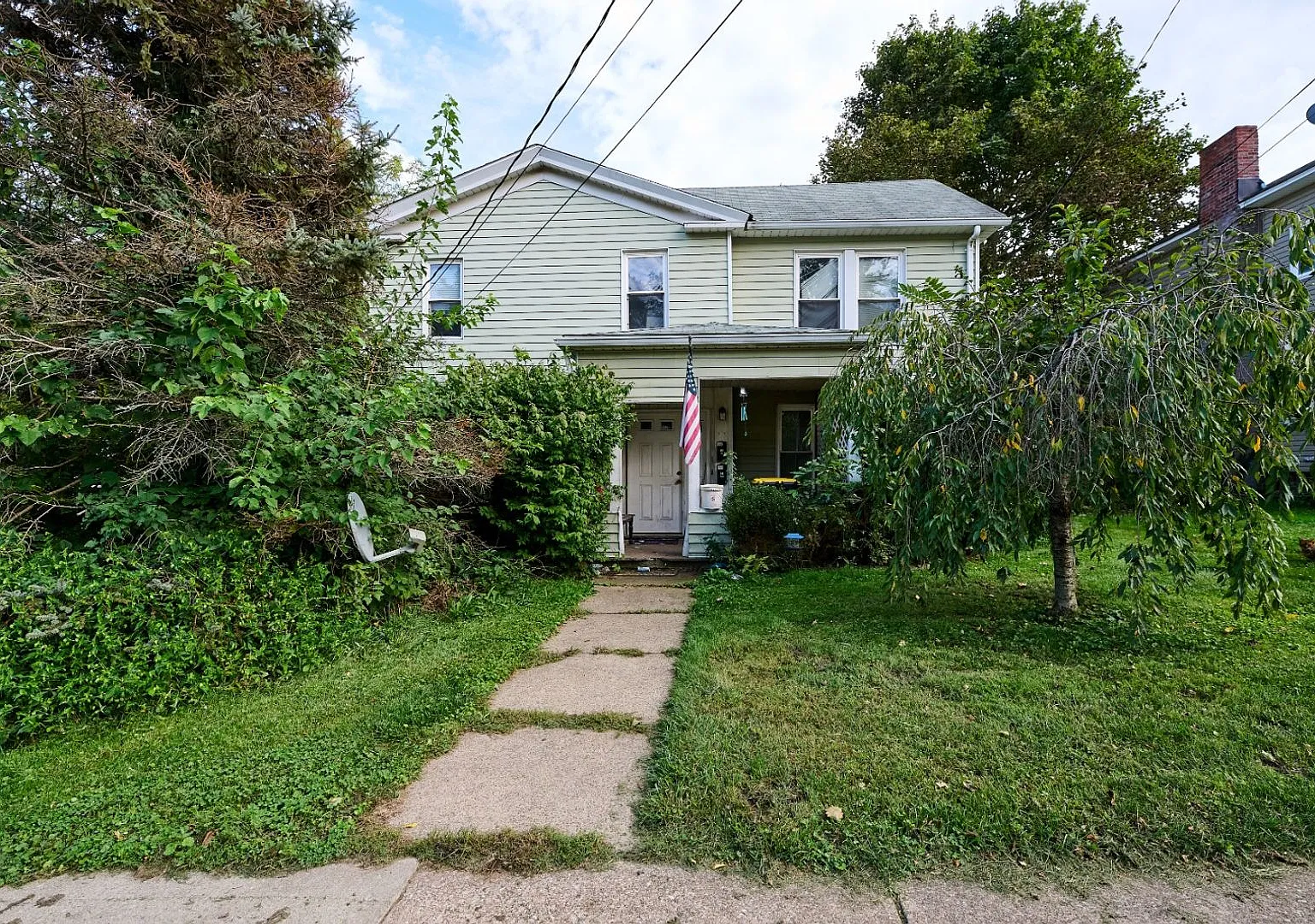 51 W South St — Photo 1
