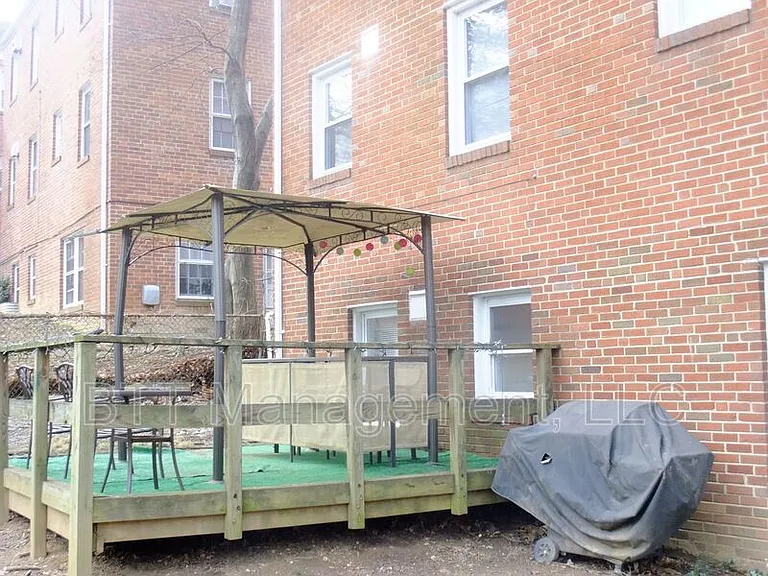 8405 Greenwood Ave #3 — Photo 44