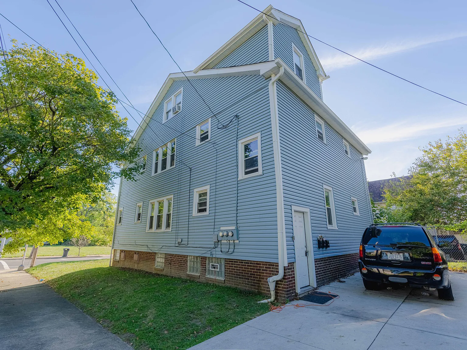 774 Copley Rd — Photo 2