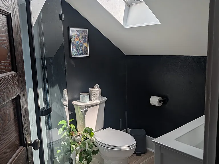 727-731 Harvard St #3 — Photo 5