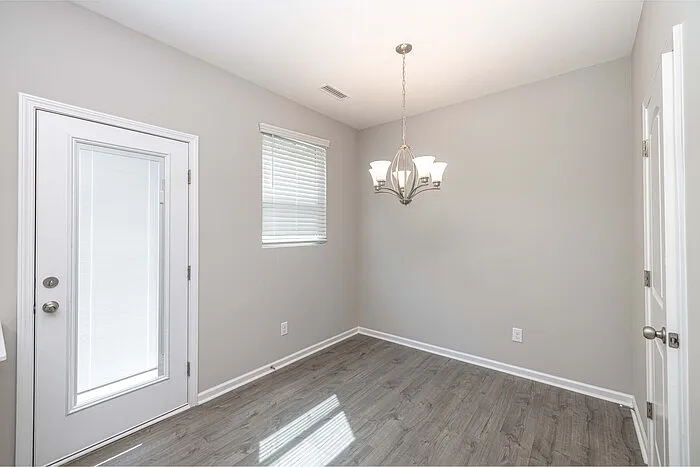 11032 Woodland Creek Way — Photo 8