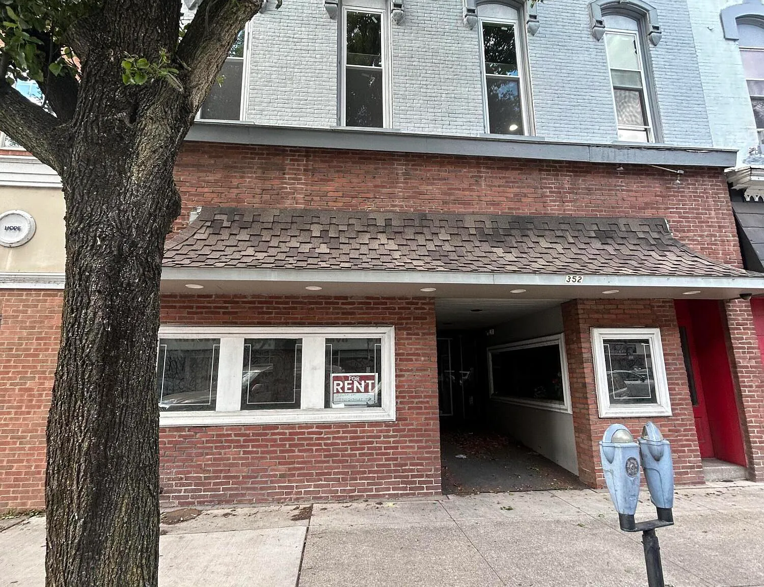 Studio, 1000 sqft, $1,300 — Photo 1