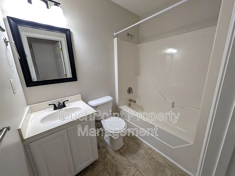 7603 Lullwater Cv — Photo 21