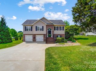 5015 Water Wheel Dr, Conover, NC 28613