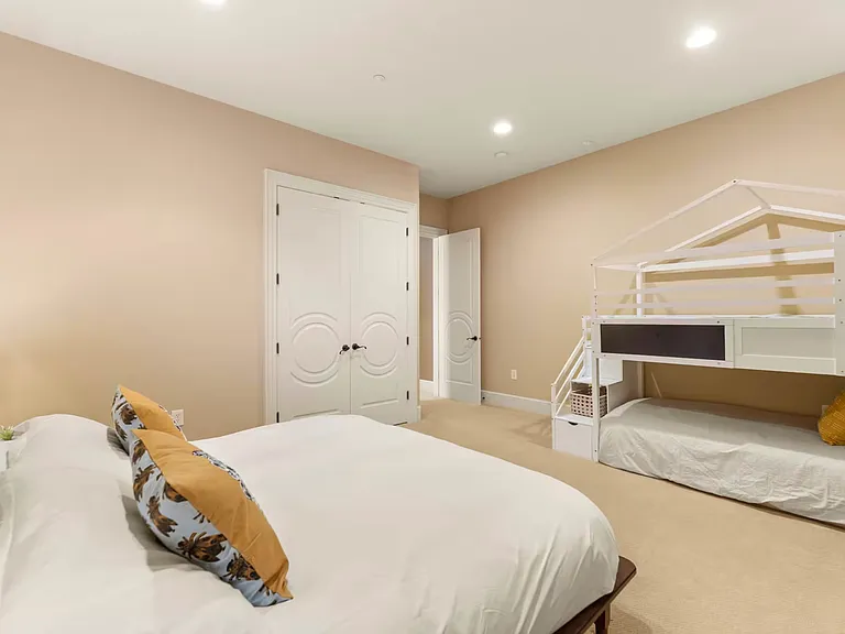 1587 SW Walters Loop — Photo 32