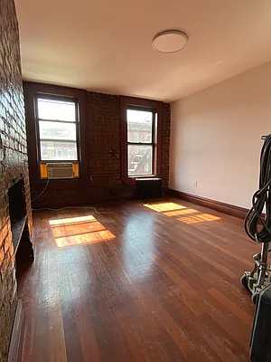 Rented by MOTION New York | media 11