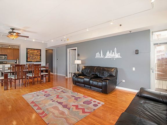 3rd image of 515 N Harlem Ave APT 401