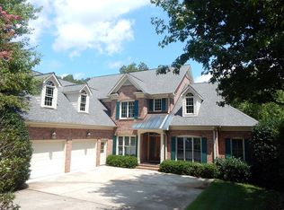 12 Foxglove Ln, Greensboro, NC 27455