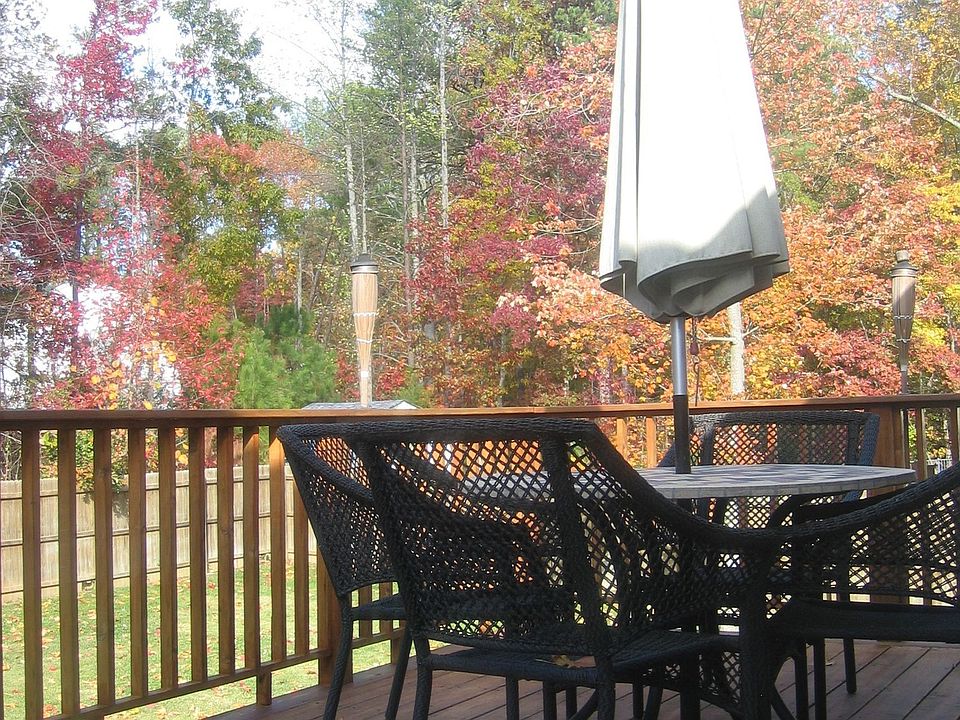 2nd image of 46858 Planters Ct