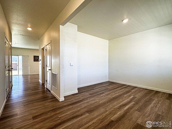5th image of 2730 Wren Dr