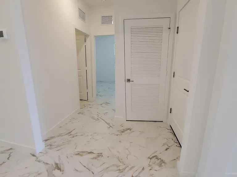 1949 NE Ocean Dunes Dr — Photo 8