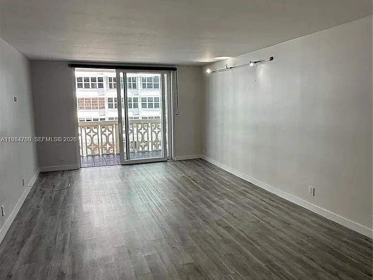 1825 S Ocean Dr #305 — Photo 6