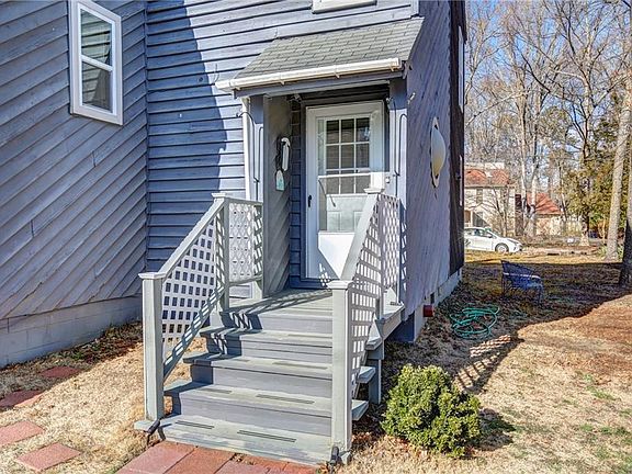 2nd image of 1708 Headwaters Ln
