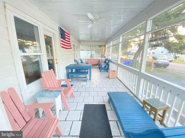 109 Saulsbury St, Dewey Beach, DE 19971