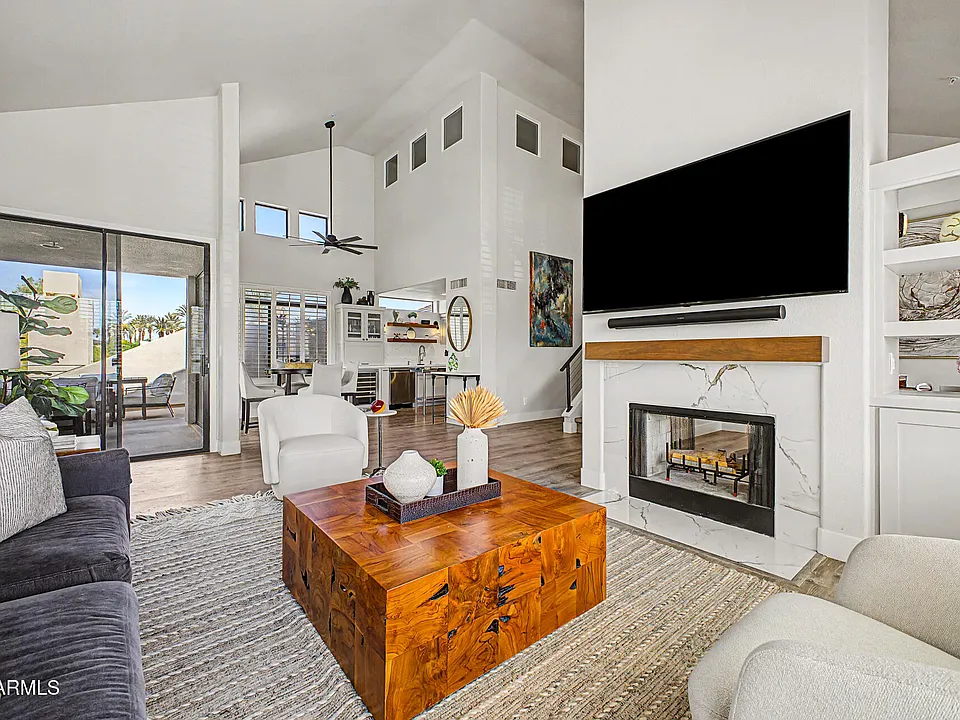 7400 E Gainey Club Dr #208