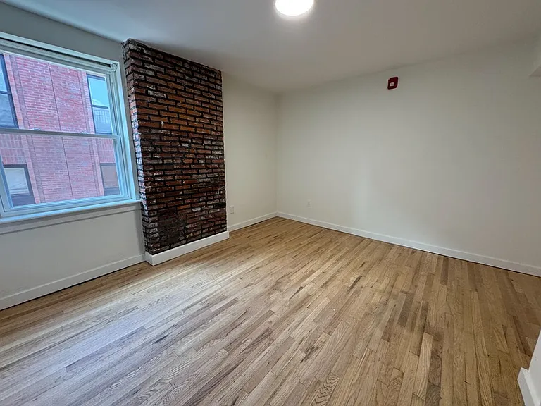 536 N 19th St #3 — Photo 8
