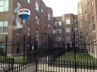 7554 S Essex Ave APT 1A, Chicago, IL 60649