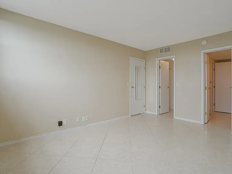 336 Golfview Rd #1115 — Photo 23