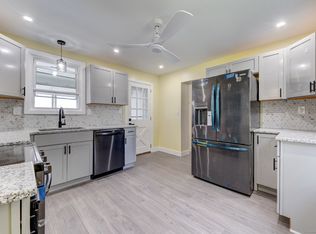 19 Olive St, Windsor Locks, CT 06096