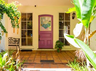 592 Kaupakalua Rd, Haiku, HI 96708