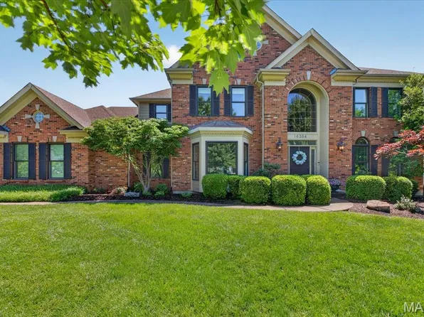 16354 Champion Dr, Chesterfield, MO 63005