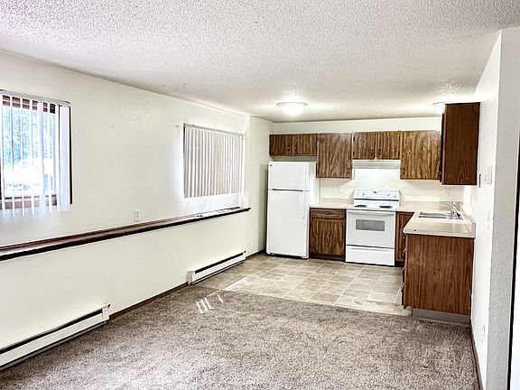 2nd image of 1149 E 5th St