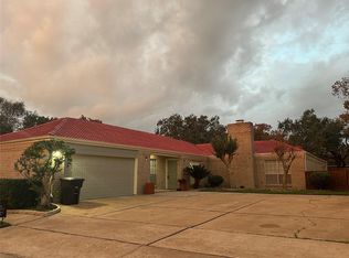 7846 Bankside Dr, Houston, TX 77071