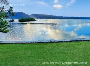 44-327 Kaneohe Bay Dr, Kaneohe, HI 96744