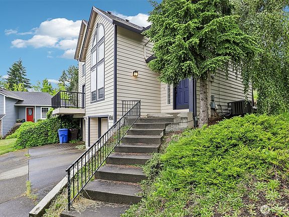 3rd image of 109 Krystle Court