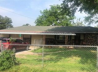 3118 Old Wire Rd, Springdale, AR 72764