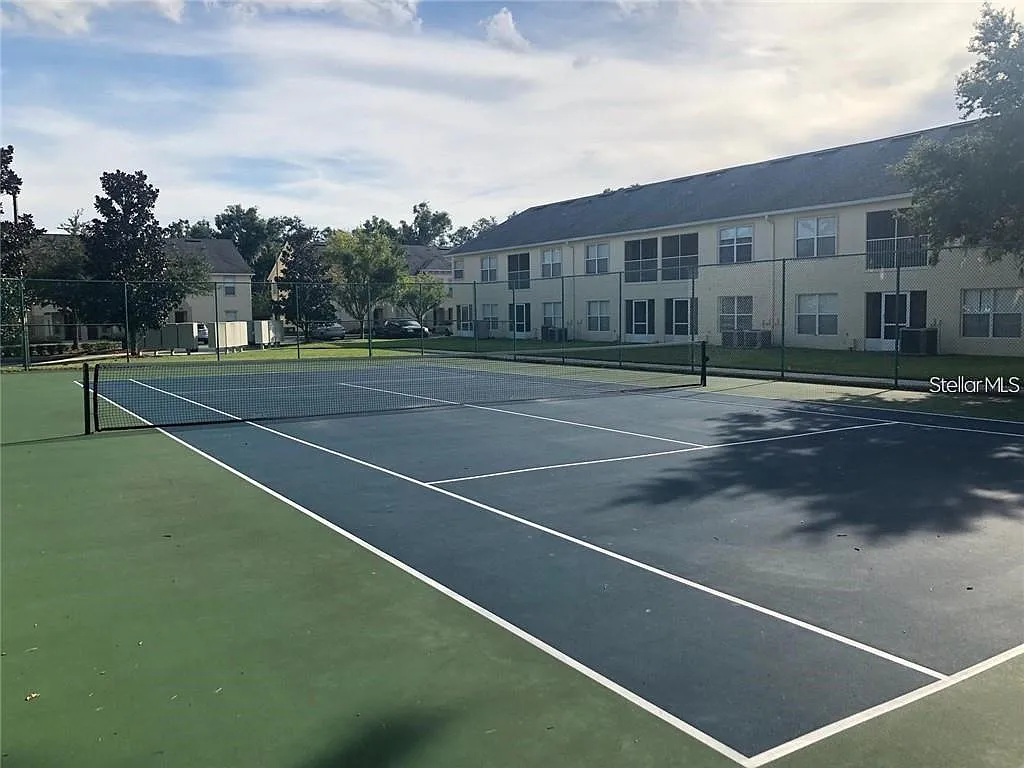 3 bed, 2.0 bath, 1202 sqft, $1,600 — Photo 4