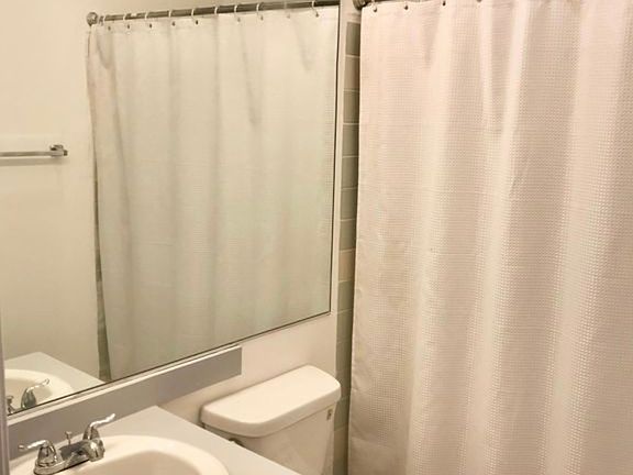4th image of 1431 S Shenandoah St APT 5