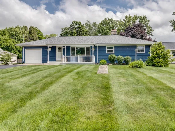 344 Lakeshore Dr, Battle Creek, MI 49015