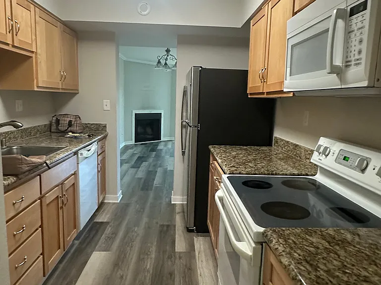 362 Tabor Ave — Photo 11