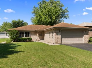 203 N Nolton Ave, Willow Springs, IL 60480