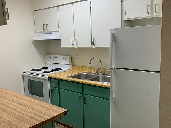 2nd image of 1336 W 23rd Ave #109