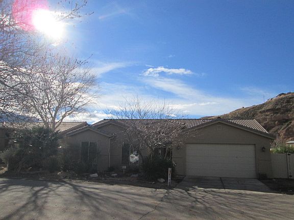 3rd image of 700 N Palo Verde Ave