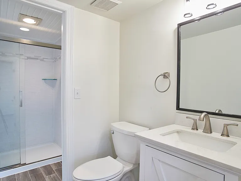 1701 Point Windward Pl SW #B — Photo 9