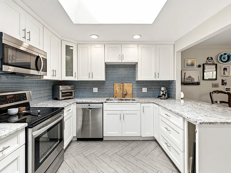 6146 S Josephine Way — Photo 11