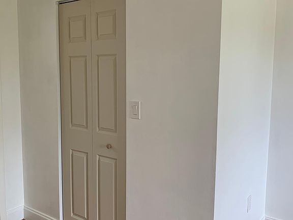 4th image of 7195 NW 179th St APT 208
