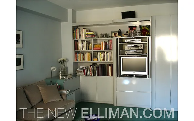 Sold by Douglas Elliman | media 18