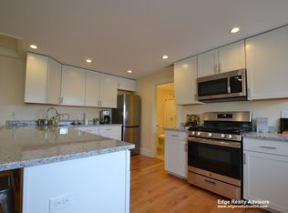 19 Fayette St #2, Newton, MA 02458