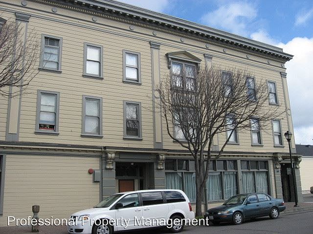 2nd image of 217 D St APT 209