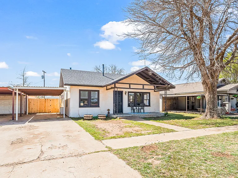 435 W Lynn St — Photo 3