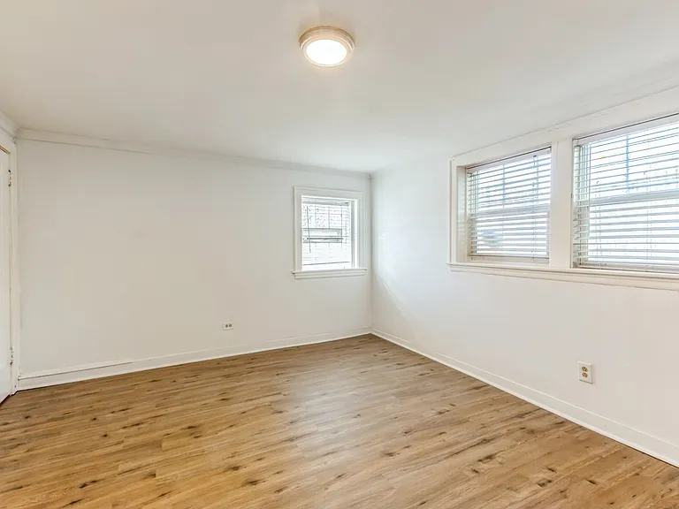 3501 N Albany Ave #GDN — Photo 7