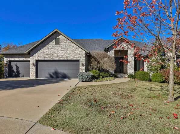 5379 S Westwood Avenue, Springfield, MO 65810