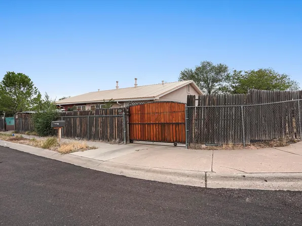 15 Sierra Pl N #B, Santa Fe, NM 87508