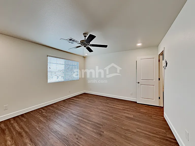 5321 Klinker Brick St — Photo 7