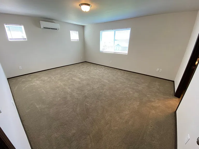 2108 W Sunnyview Ln — Photo 18