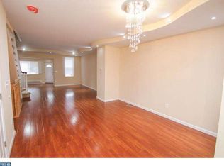 6735 N Gratz St, Philadelphia, PA 19126